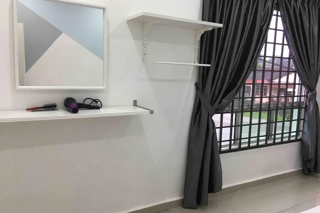 22Pax :Taman Pelangi Party House Nearby Midvelly Villa Johor Bahru Nyaraló